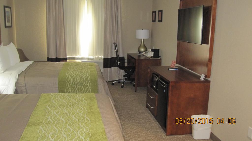 Comfort Inn Jamaica Downtown New York Bagian luar foto